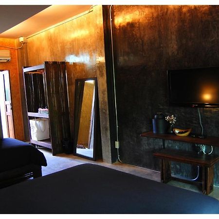 Qi 68 Hotel Chiang Mai Room photo