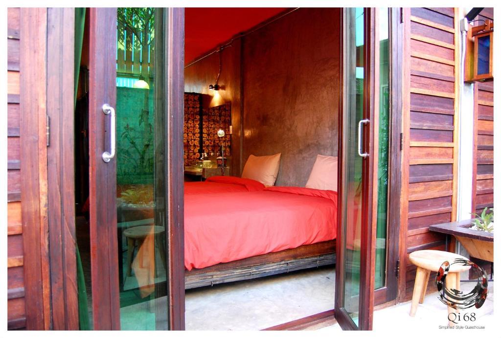 Qi 68 Hotel Chiang Mai Room photo